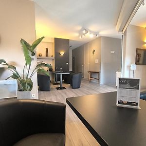 Adonis Lyon Est Hôtel Artys